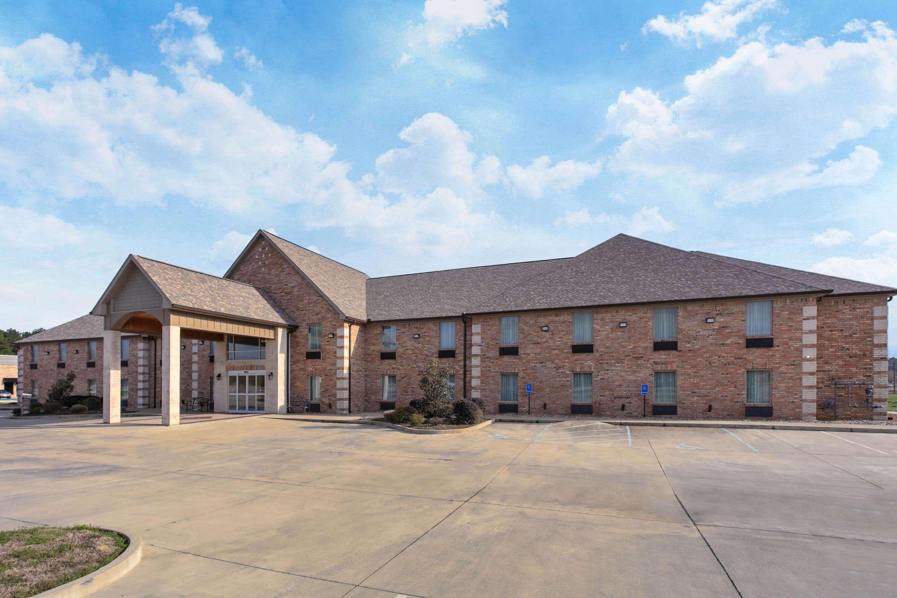 Days Inn & Suites By Wyndham Florence/Jackson Area Eksteriør billede