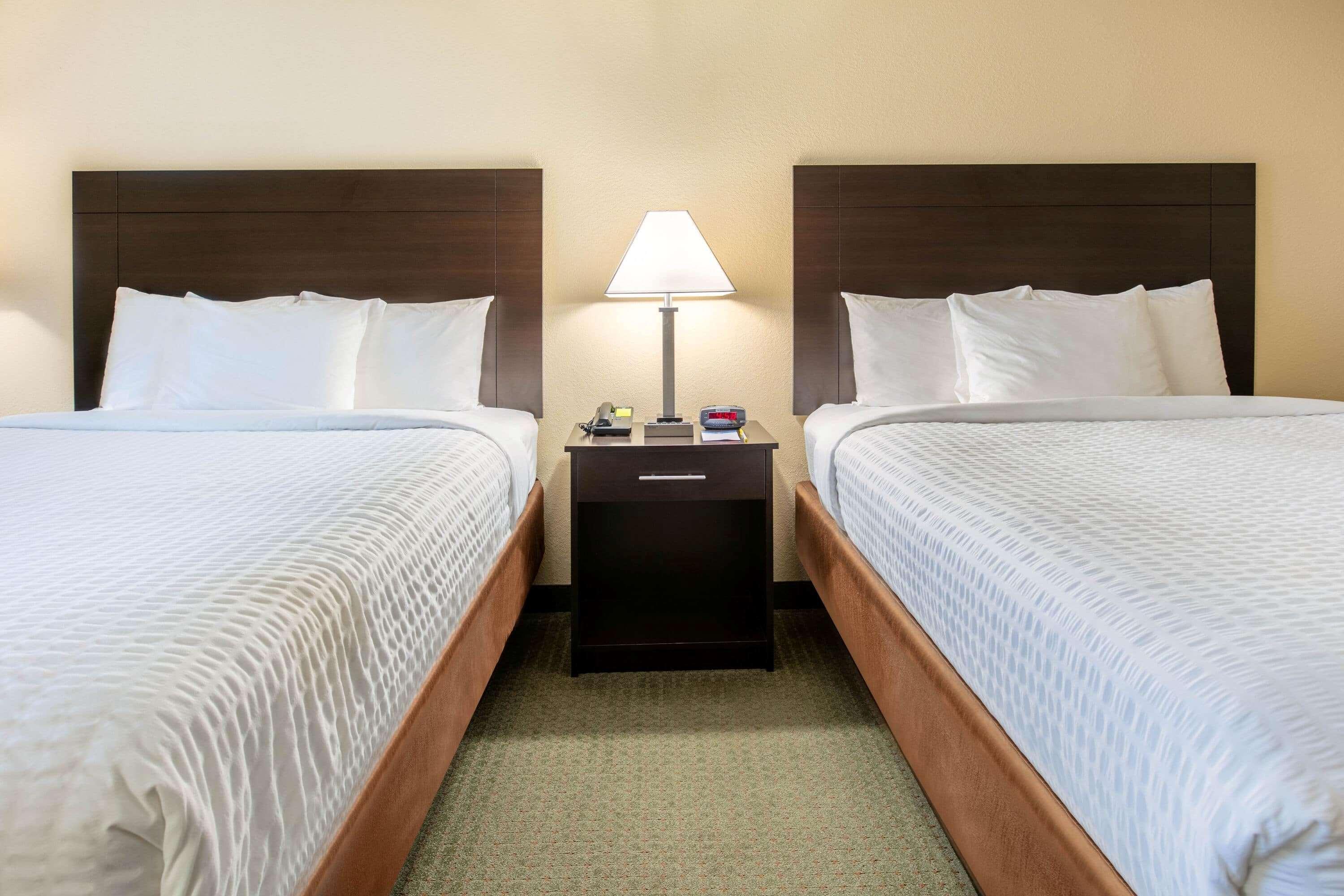 Days Inn & Suites By Wyndham Florence/Jackson Area Eksteriør billede